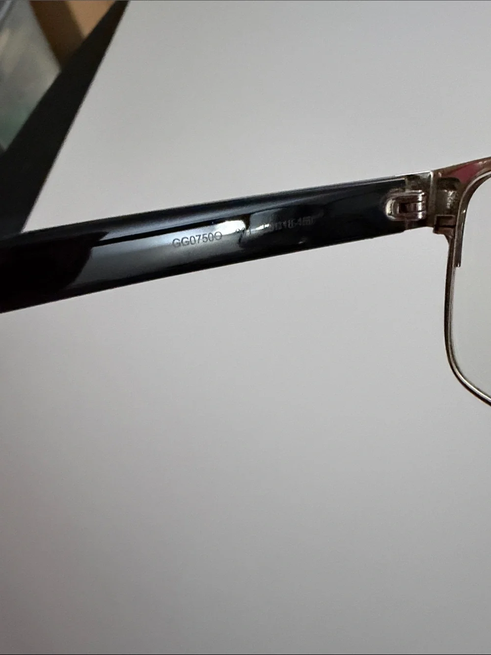 Gucci GG0750O Men’s Eyeglass Frames 56-18-150